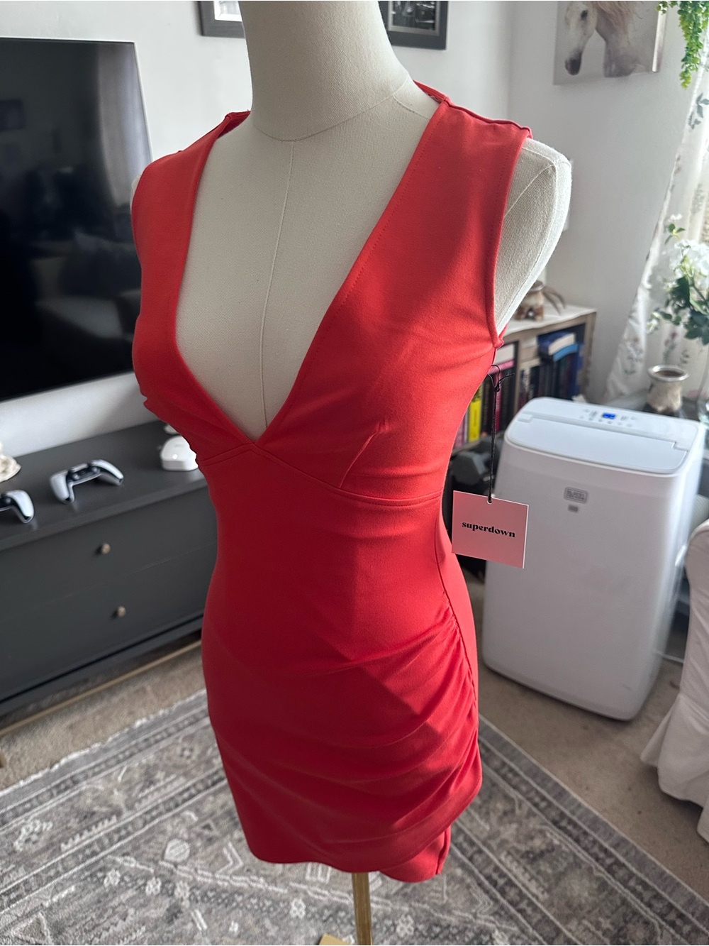superdown Red V-Neck Mini Bodycon Dress - Picture 3 of 7